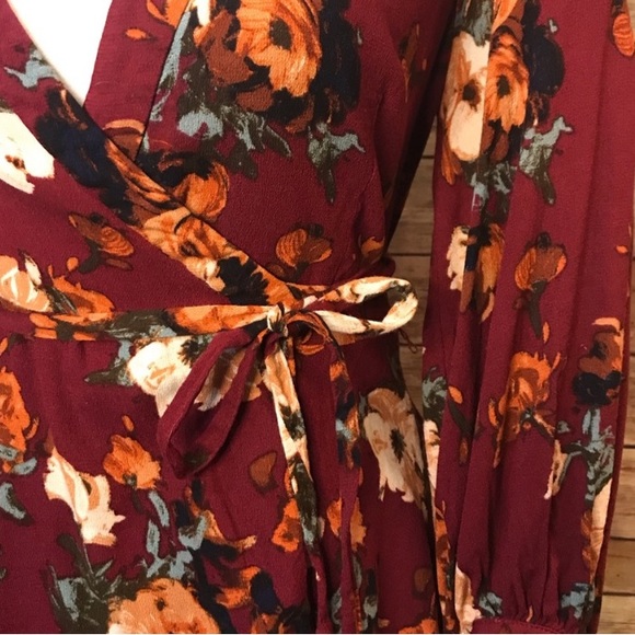 HD in Paris | Anthro Ruby Floral Gail Surplice Wrap Blouse - Picture 8 of 12